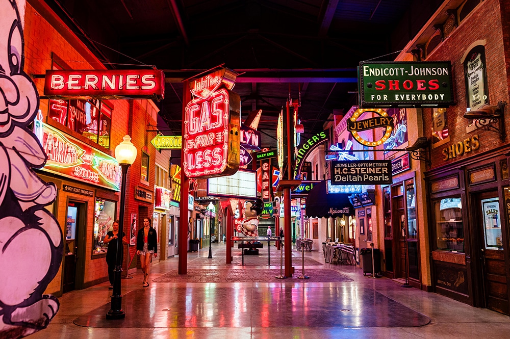 The American Sign Museum